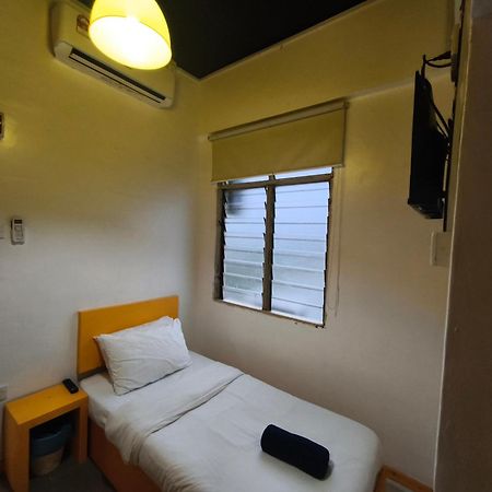 The Serai Cottage Transit Hotel Kampong Gong Badak Rom bilde