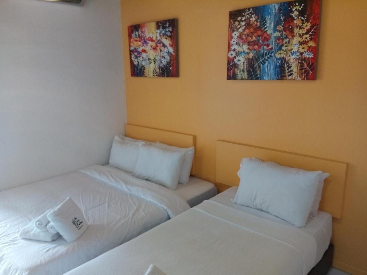 The Serai Cottage Transit Hotel Kampong Gong Badak Eksteriør bilde