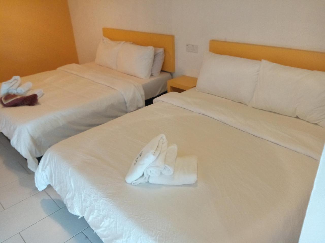 The Serai Cottage Transit Hotel Kampong Gong Badak Eksteriør bilde